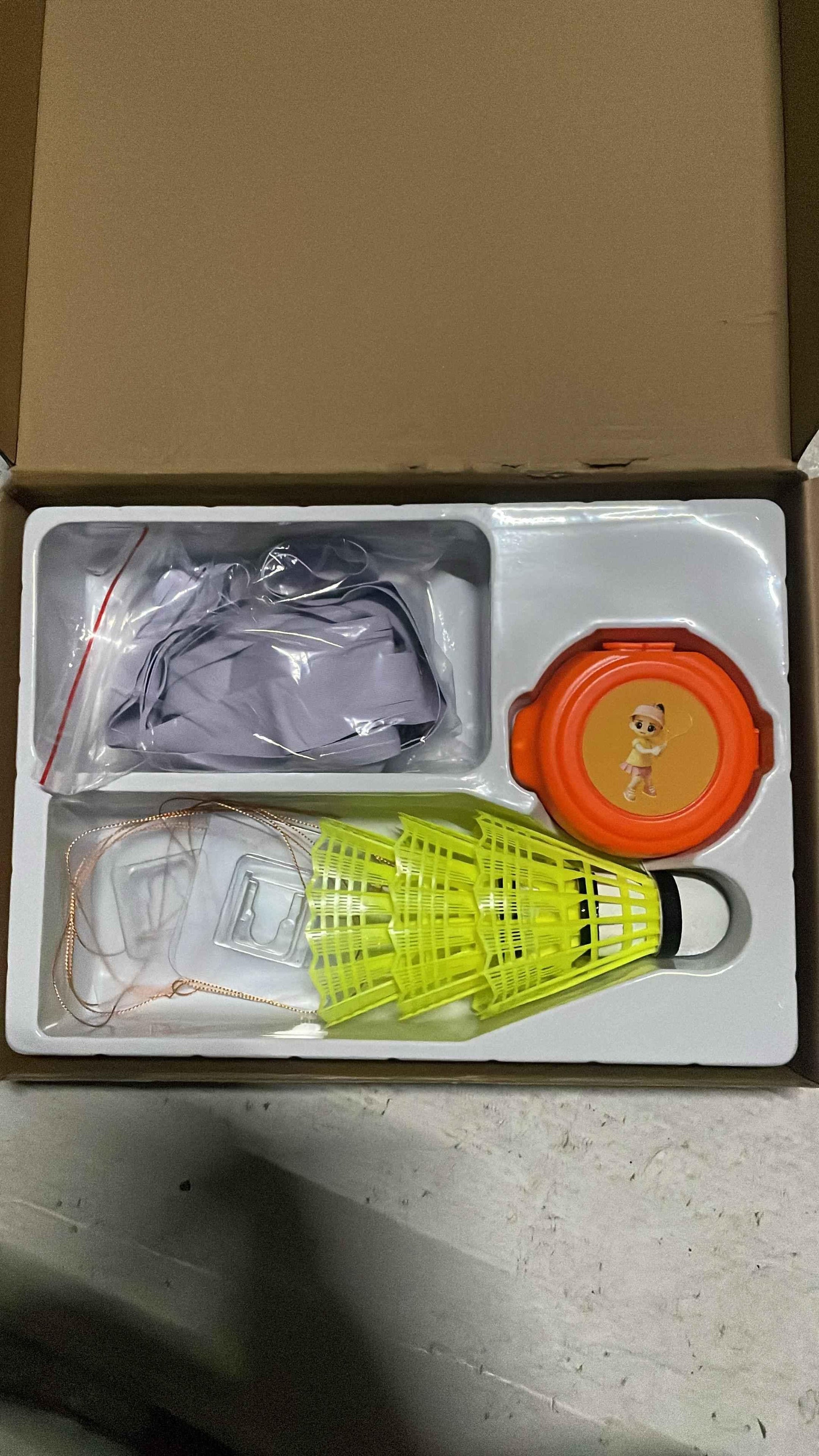packaging of 3 PC shuttlecock LED